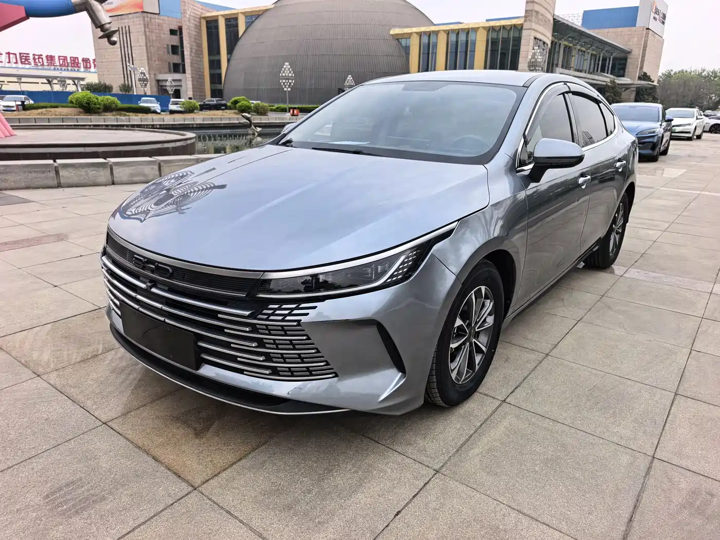 BYD Destroyer 05 2024 Glory Edition DM-i 55KM Luxury фото 3