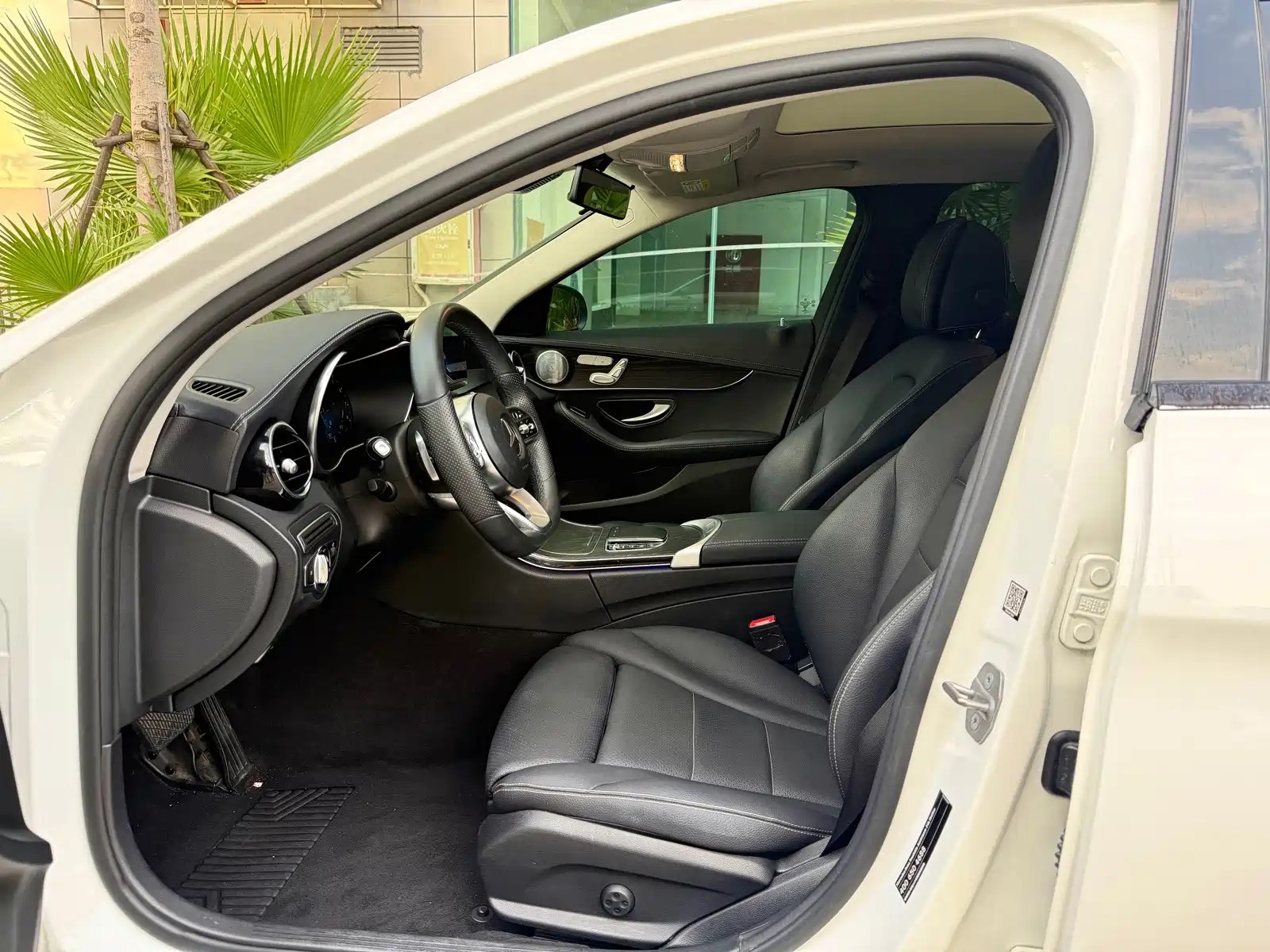 Фото 10 - Mercedes-Benz C-Class