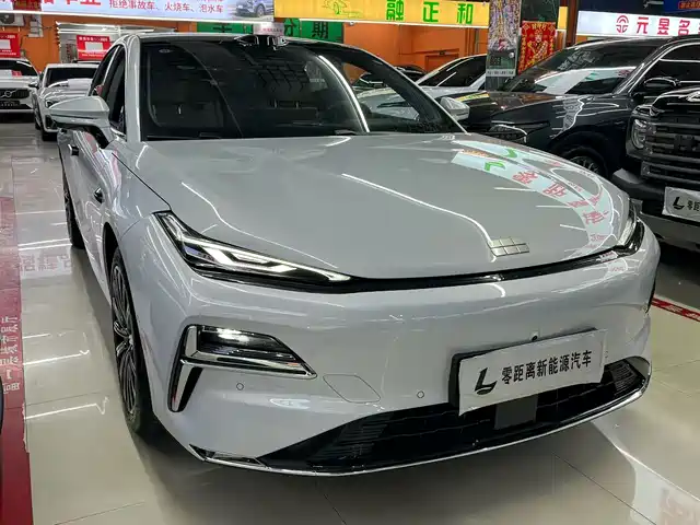 Geely Galaxy Galaxy Xingyao 8 2025 130km EM-P Starship Edition