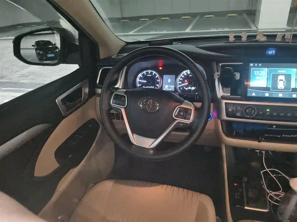 Toyota Highlander 2018 2.0T 4WD Elite 7-seater China VI фото 3