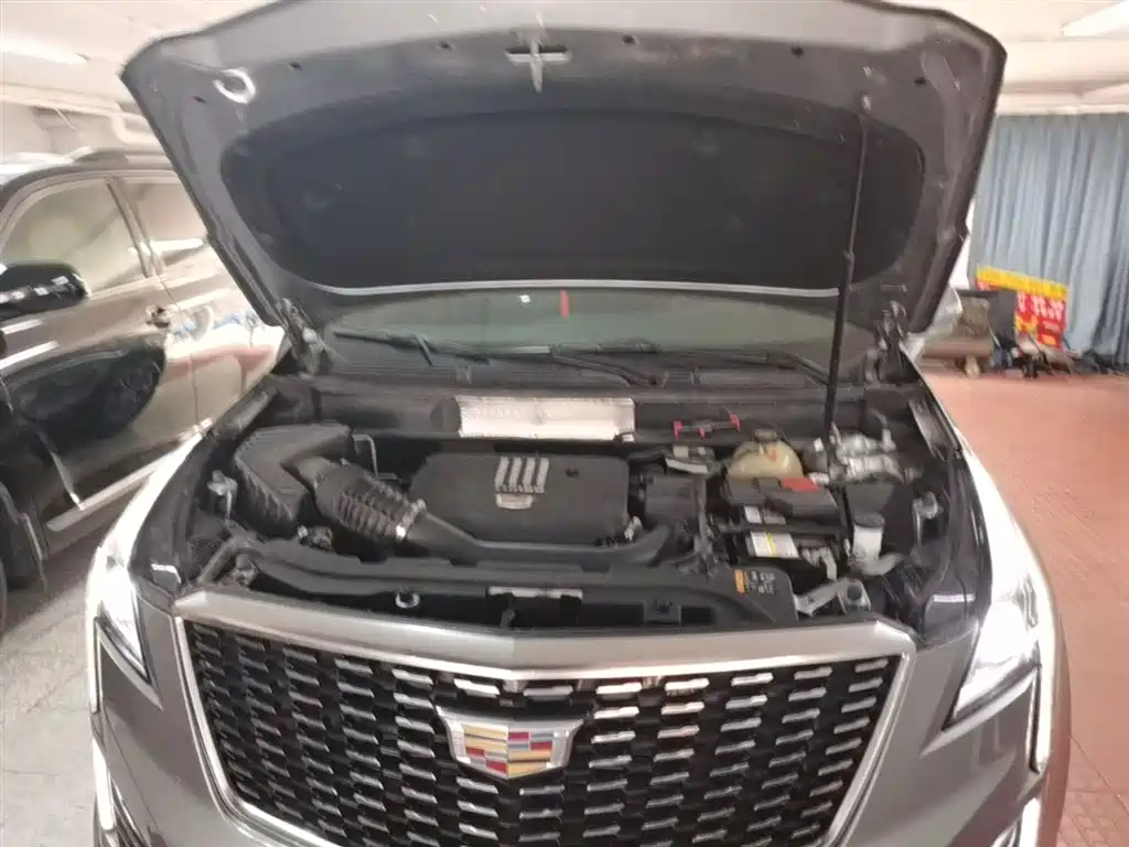 Cadillac XT5 2022 2.0T 2WD Luxury фото 20