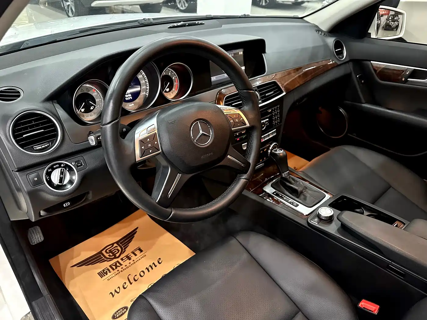 Mercedes-Benz C-Class 2013 C 260 CGI Elegance фото 7