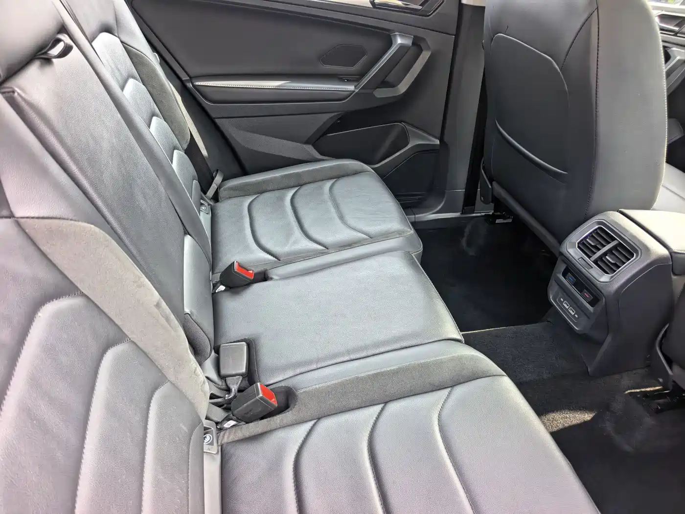 Volkswagen Tiguan L 2018 330TSI Automatic 2WD Luxury Edition фото 9