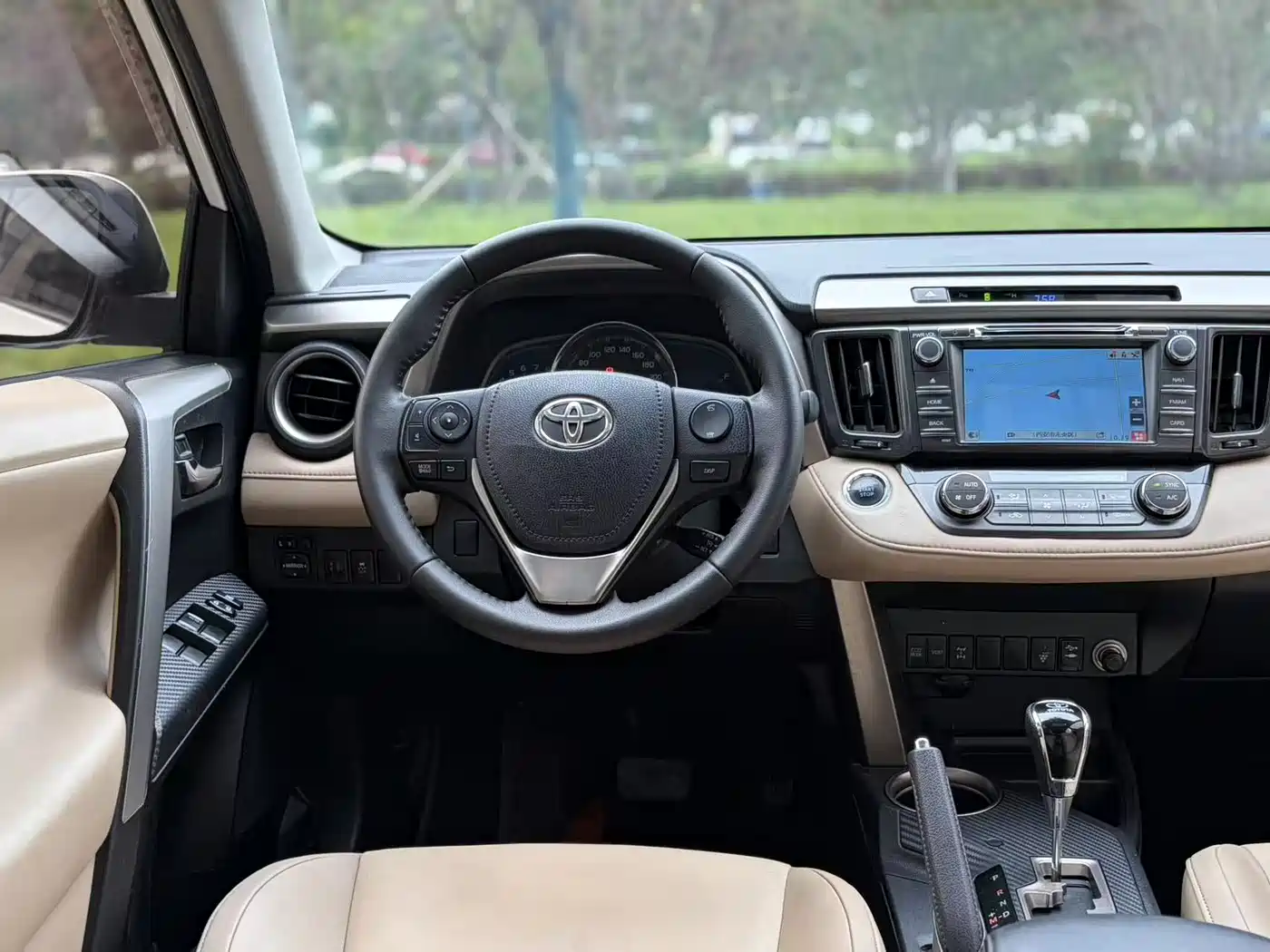 Toyota RAV4 Rongfang 2013 2.0L CVT 4WD Pioneer фото 20