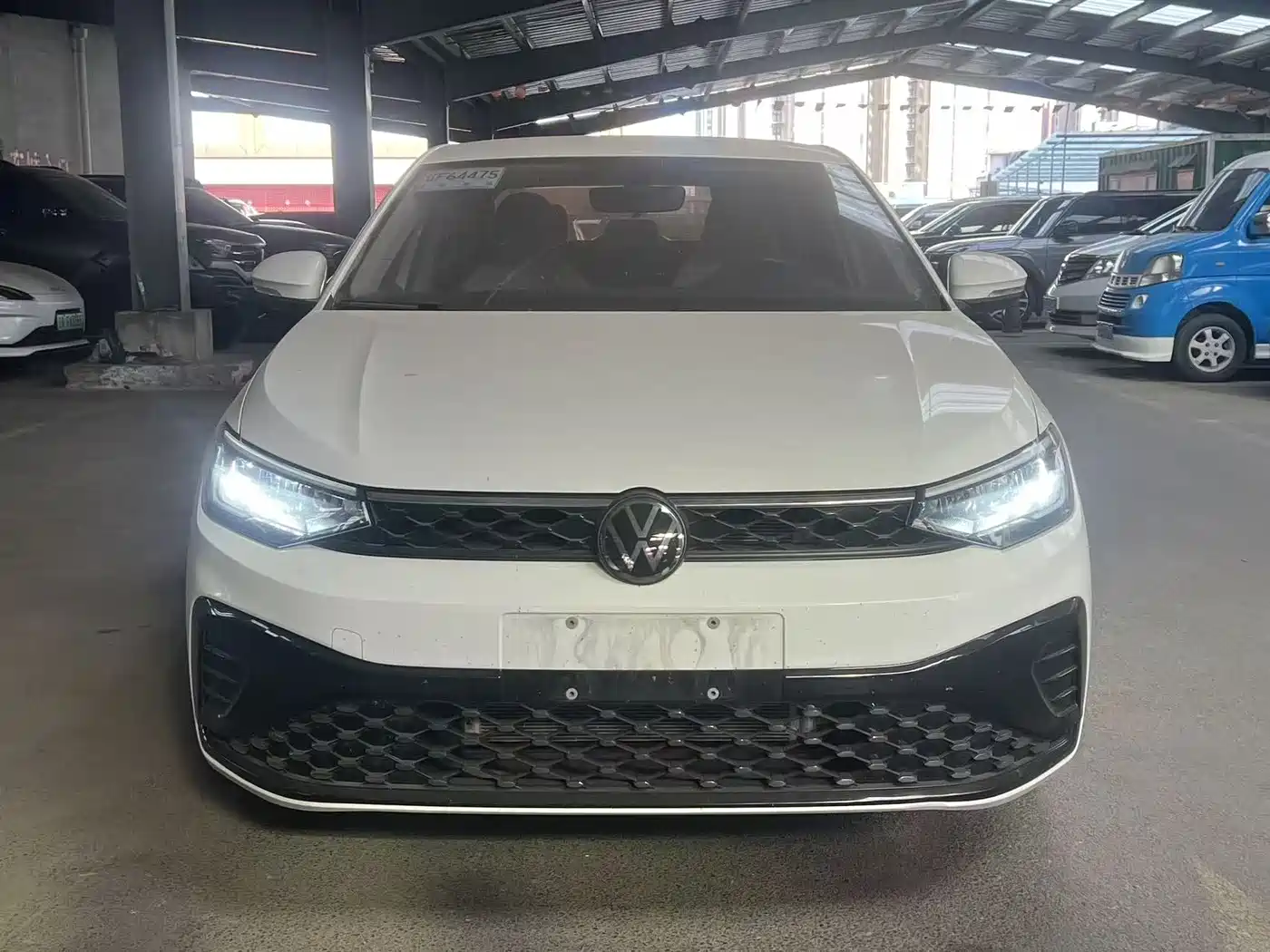 Volkswagen Lavida 2025 New Edge 1.5L Outstanding New Ease фото 2