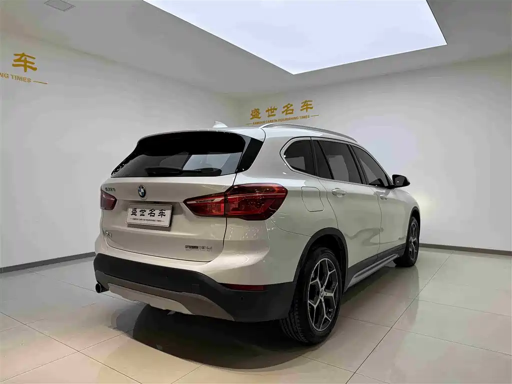 BMW X1 2019 sDrive18Li Premium Model фото 18
