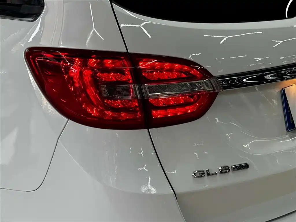 Buick GL8 2018 28T Luxury Model China VI фото 9