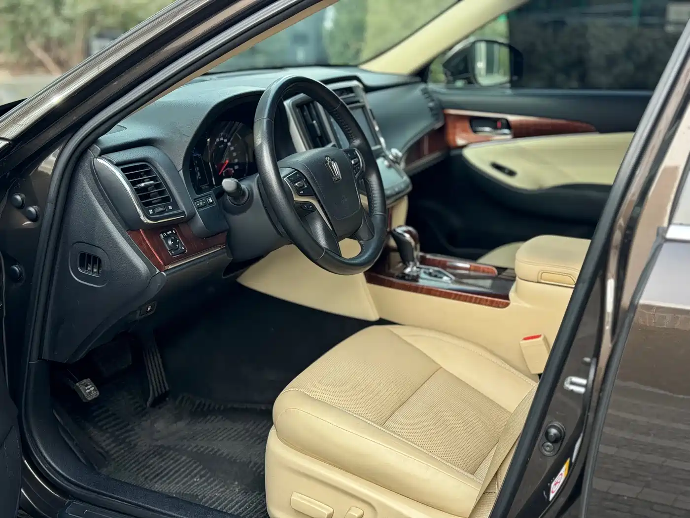 Toyota Crown 2015 2.5L Smart Edition фото 8