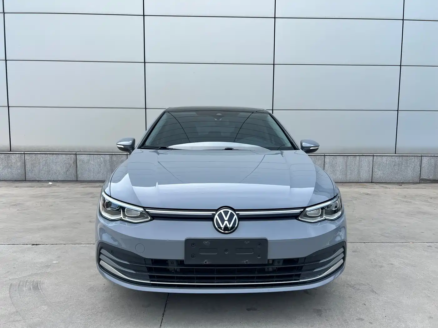 Volkswagen Golf 2023 280TSI DSG Pro 20th Anniversary Edition фото 2