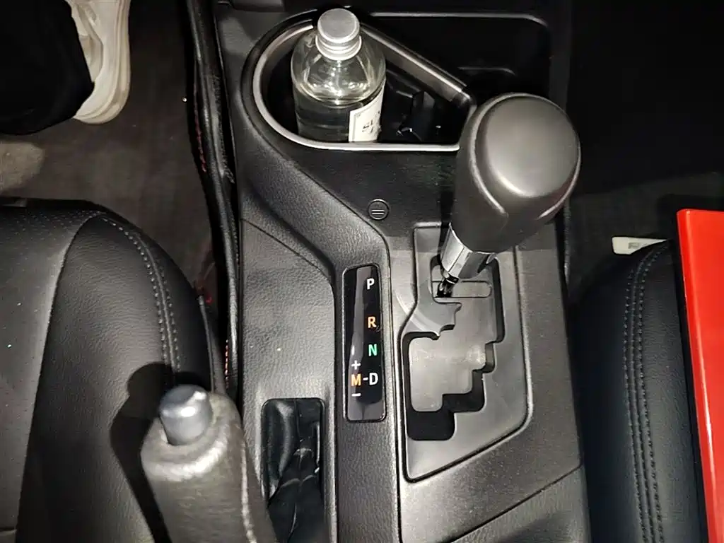 Toyota RAV4 Rongfang 2019 2.0L CVT 2WD Pioneer Edition China VI фото 14