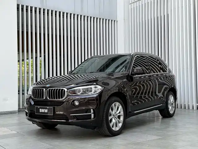 BMW X5 (Import) 2018 xDrive28i — фото 1