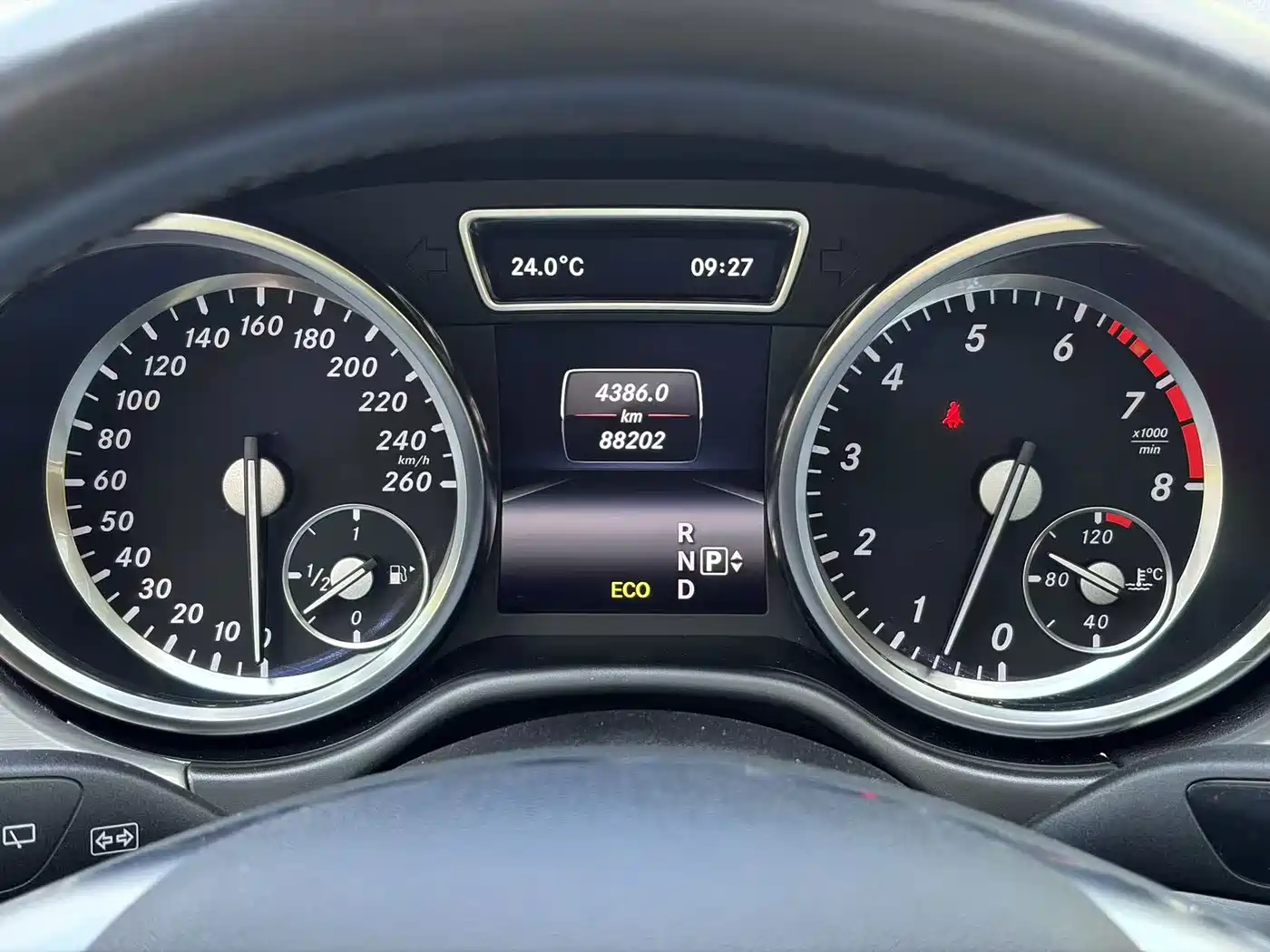Mercedes-Benz M-Class 2015 ML 320 4MATIC фото 13