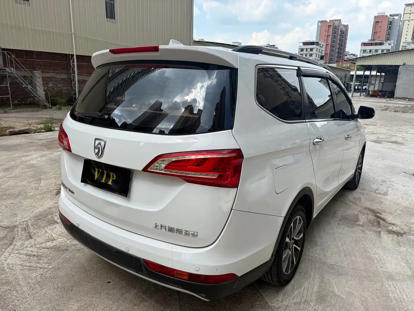 Baojun 730 2017 1.5T Manual Luxury 7-Seater фото 13