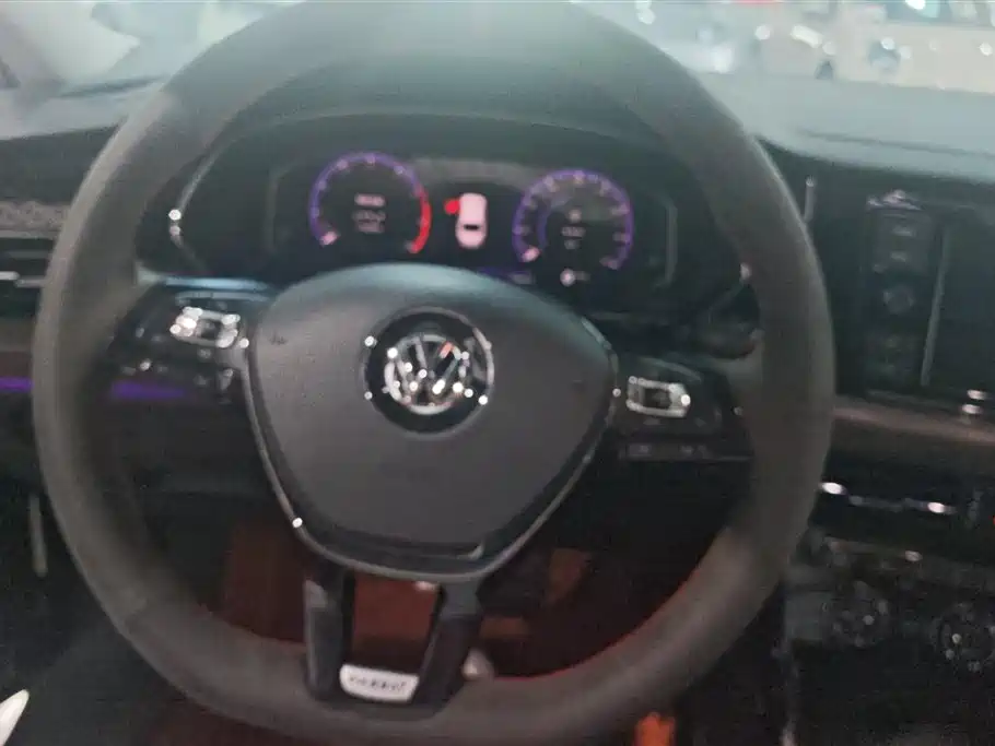 Volkswagen Passat 2019 Model 330TSI Luxury Edition China V фото 15