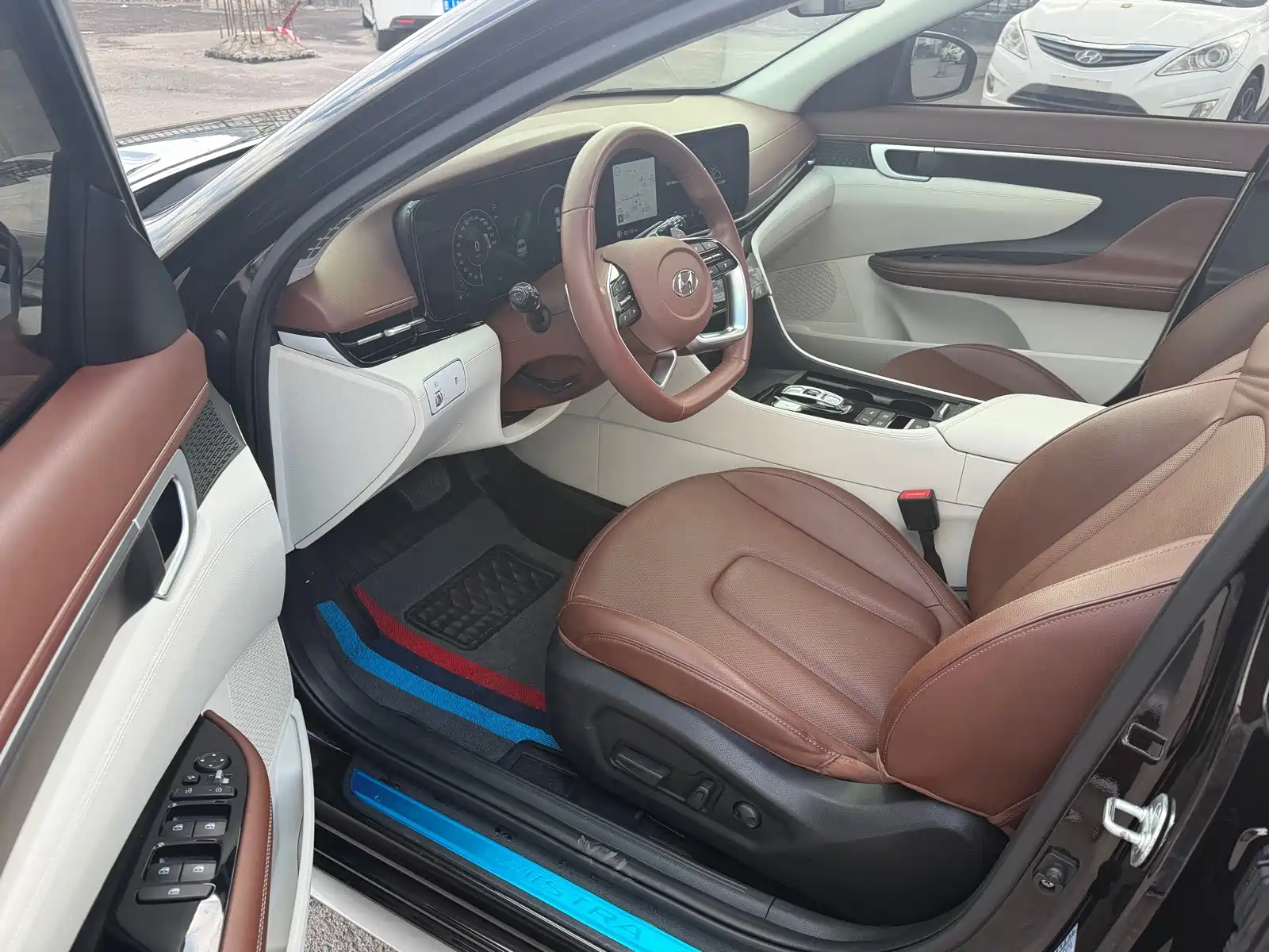 صورة 14 - Hyundai Mistra