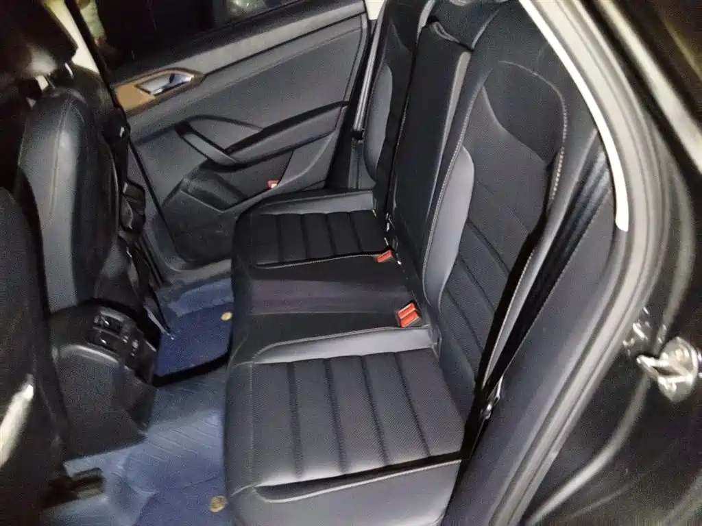 Volkswagen Tharu 2022 280TSI FWD Luxury Edition фото 15