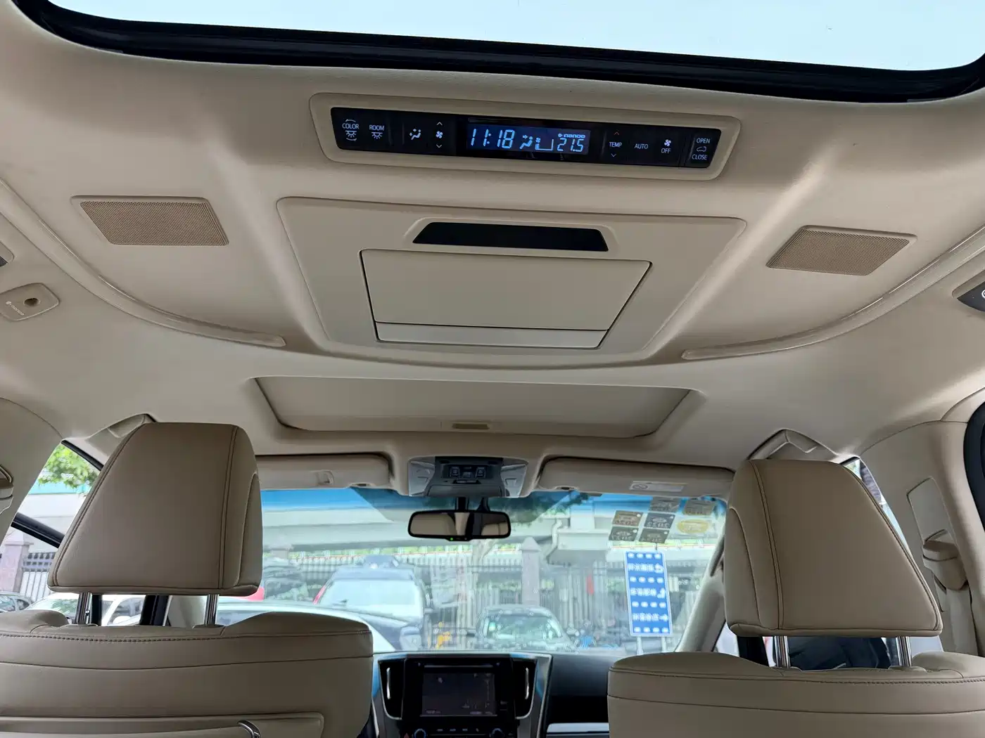 Toyota Alphard 2015 3.5L Luxury Edition фото 19