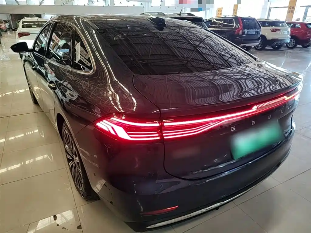 Geely Galaxy Galaxy A7 2025 EM-i фото 5