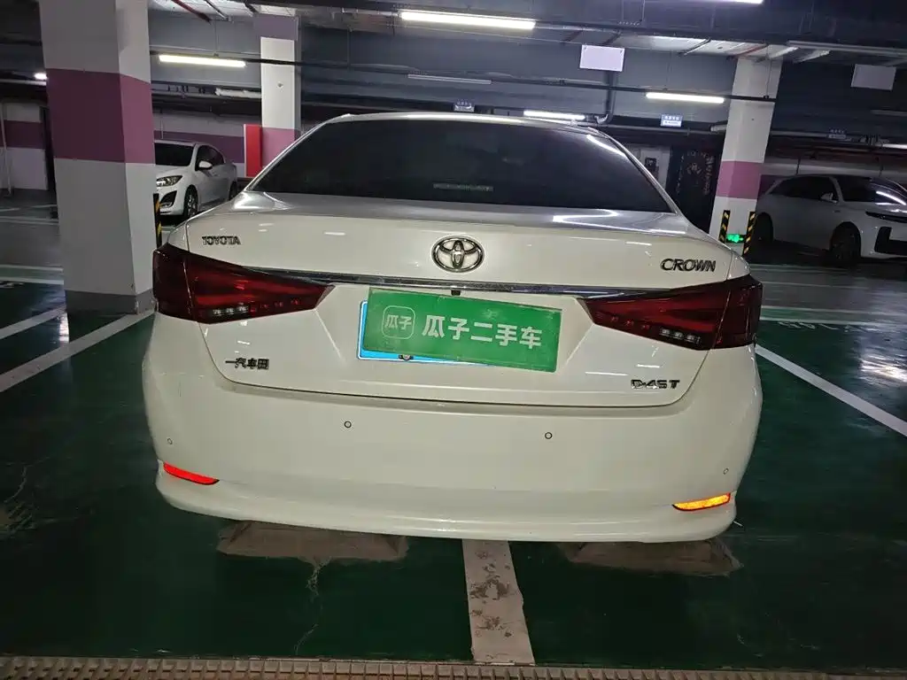 Toyota Crown 2015 2.0T Fashion фото 4