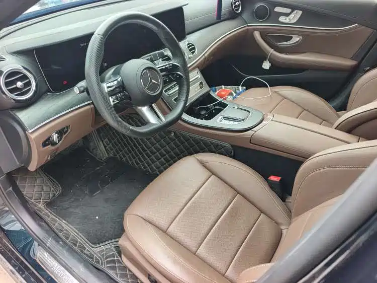 Mercedes-Benz E-Class 2023 E 300 L Sport Fashion фото 12