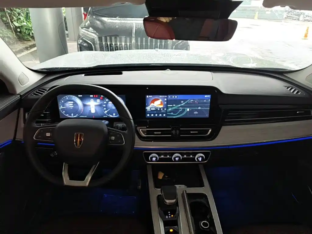 Фото 10 - Hongqi HS5