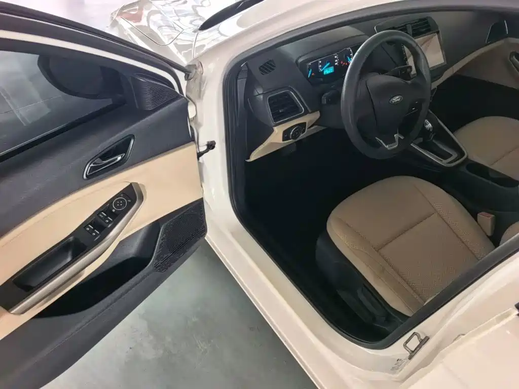 Ford Escort 2015 2015 1.5L Automatic Comfort