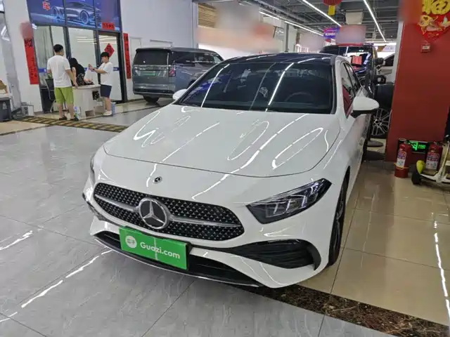  Mercedes-Benz Mercedes-Benz A-Class 2024 Facelift A 200 L Fashion