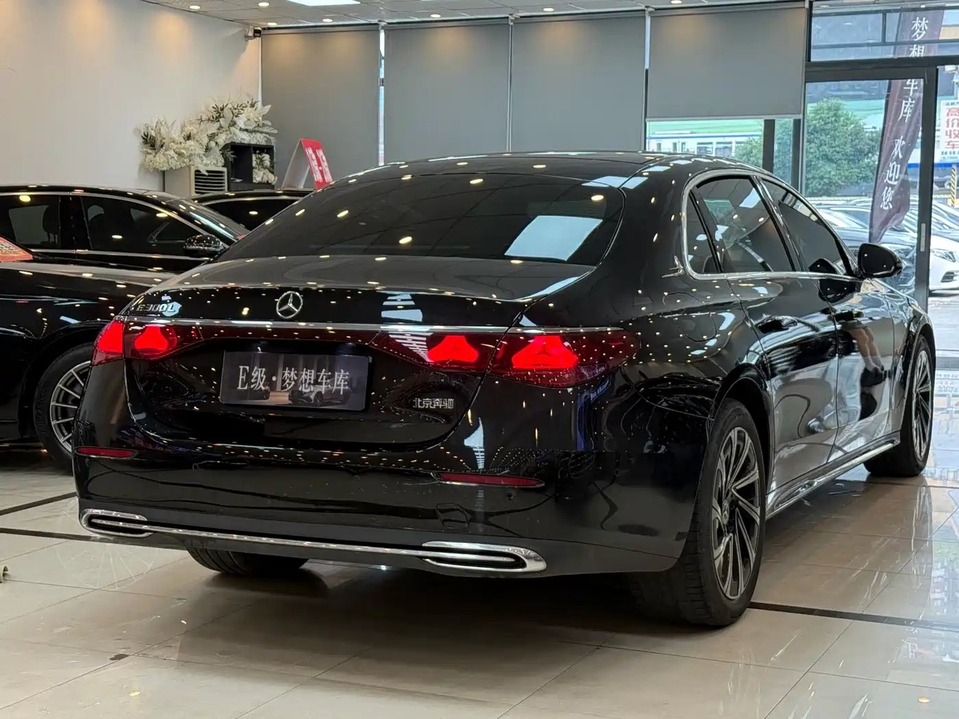 Mercedes-Benz E-Class 2024 Model E 300 L Luxury фото 21