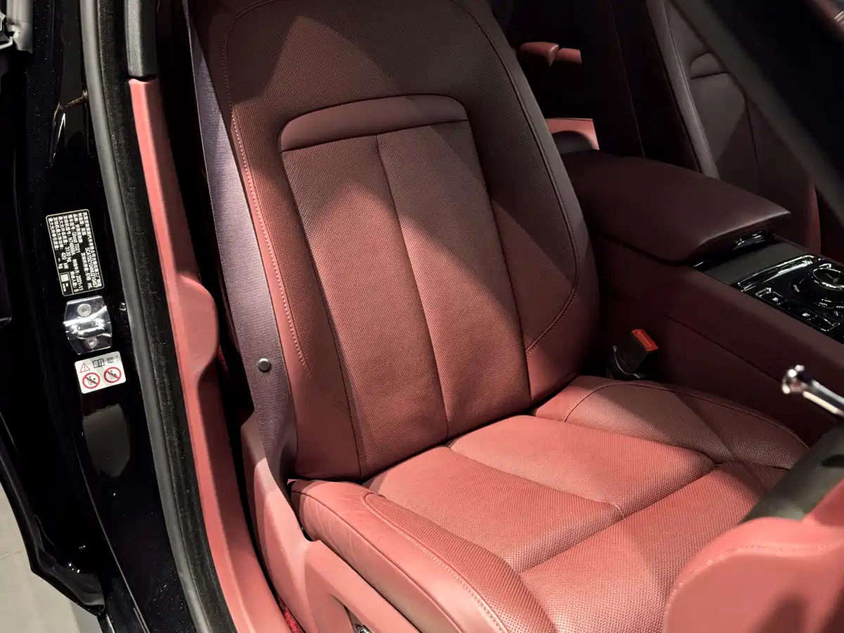Rolls-Royce Ghost 2021 6.7T Standard Wheelbase фото 12