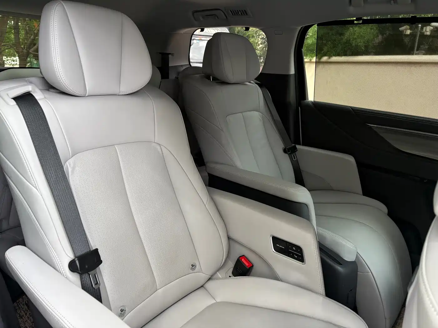 Фото 8 - Buick GL8