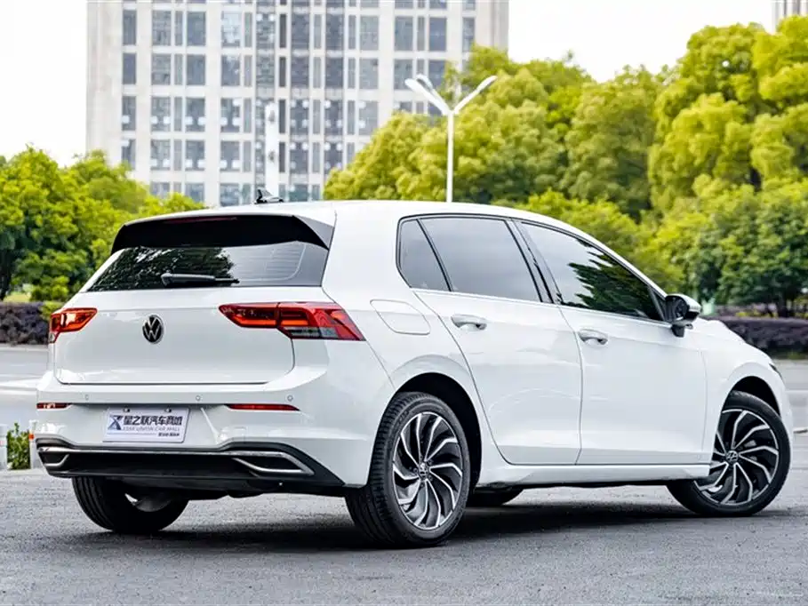 Volkswagen Golf 2021 200TSI DSG Pro фото 6