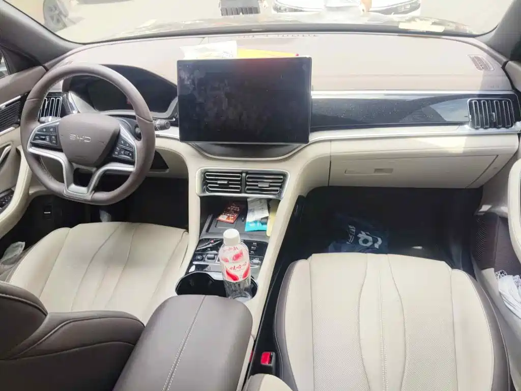 Photo 10 - BYD Song PLUS PHEV