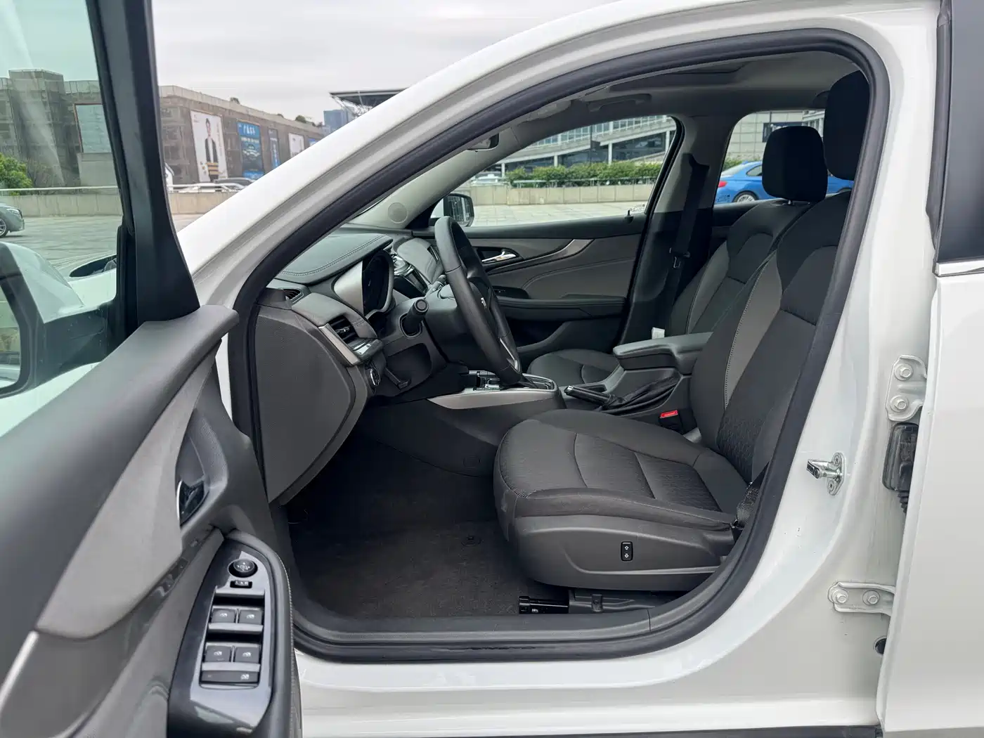 Chevrolet Malibu 2017 1.5T Automatic Comfort Edition фото 9