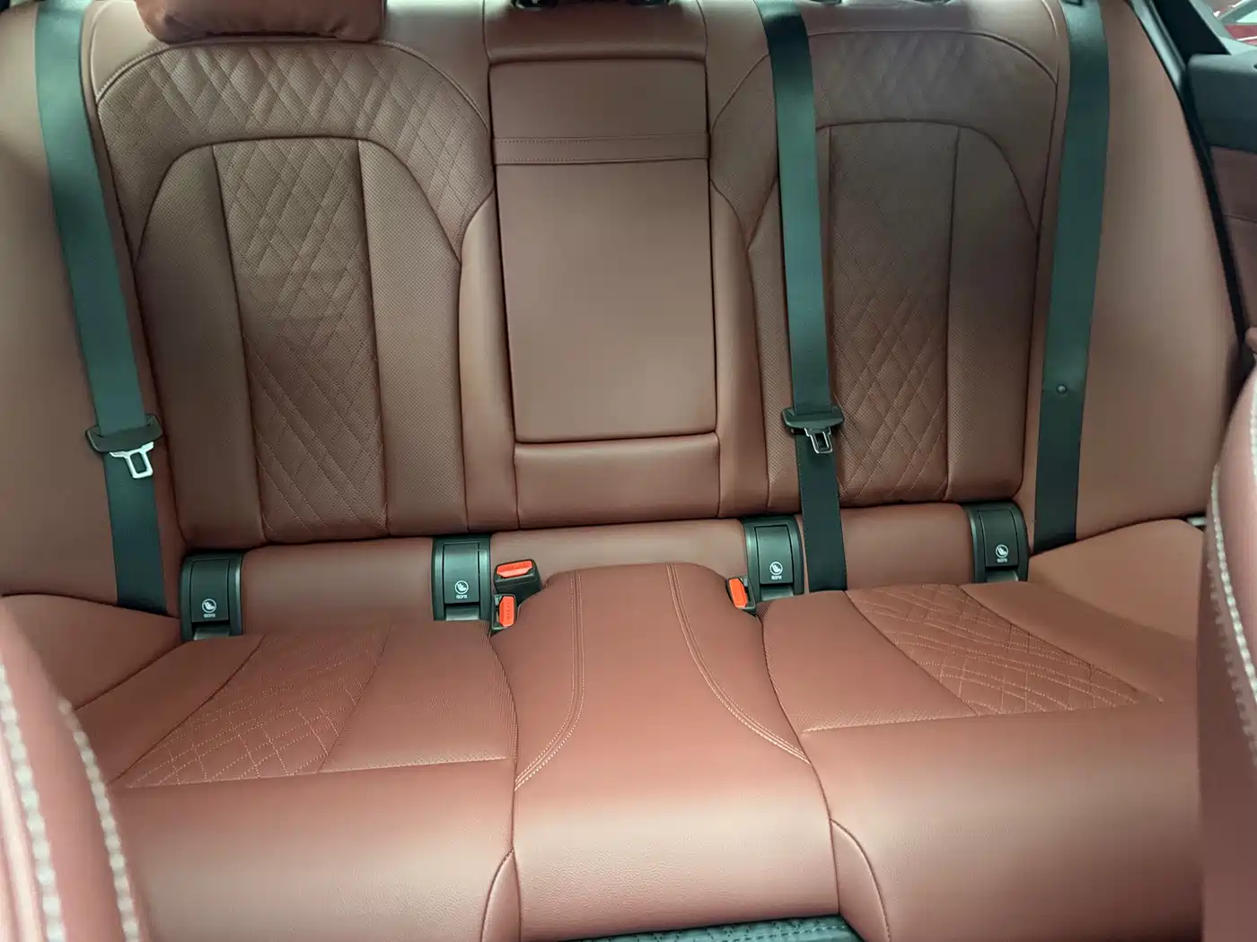 BMW 3 Series 2024 325Li M Sport Shadowline Package фото 8
