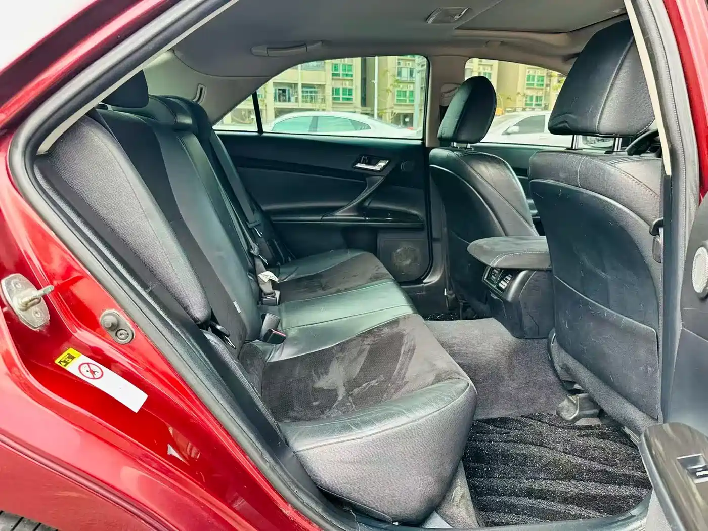 Toyota Reiz 2010 2.5V Style Elite Edition фото 10