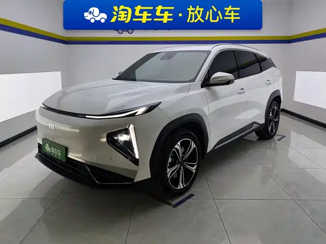 Geely Galaxy Galaxy L7 2025 EM-i 115km Explorer Edition — фото 1