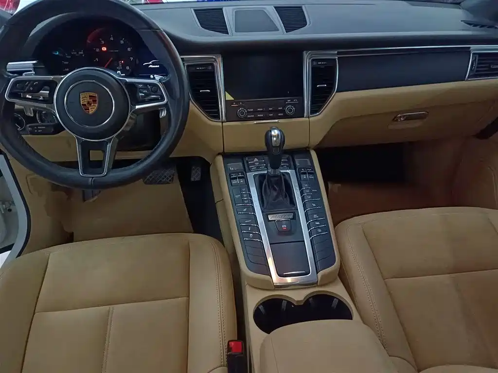 Porsche Macan 2017 Macan 2.0T фото 6
