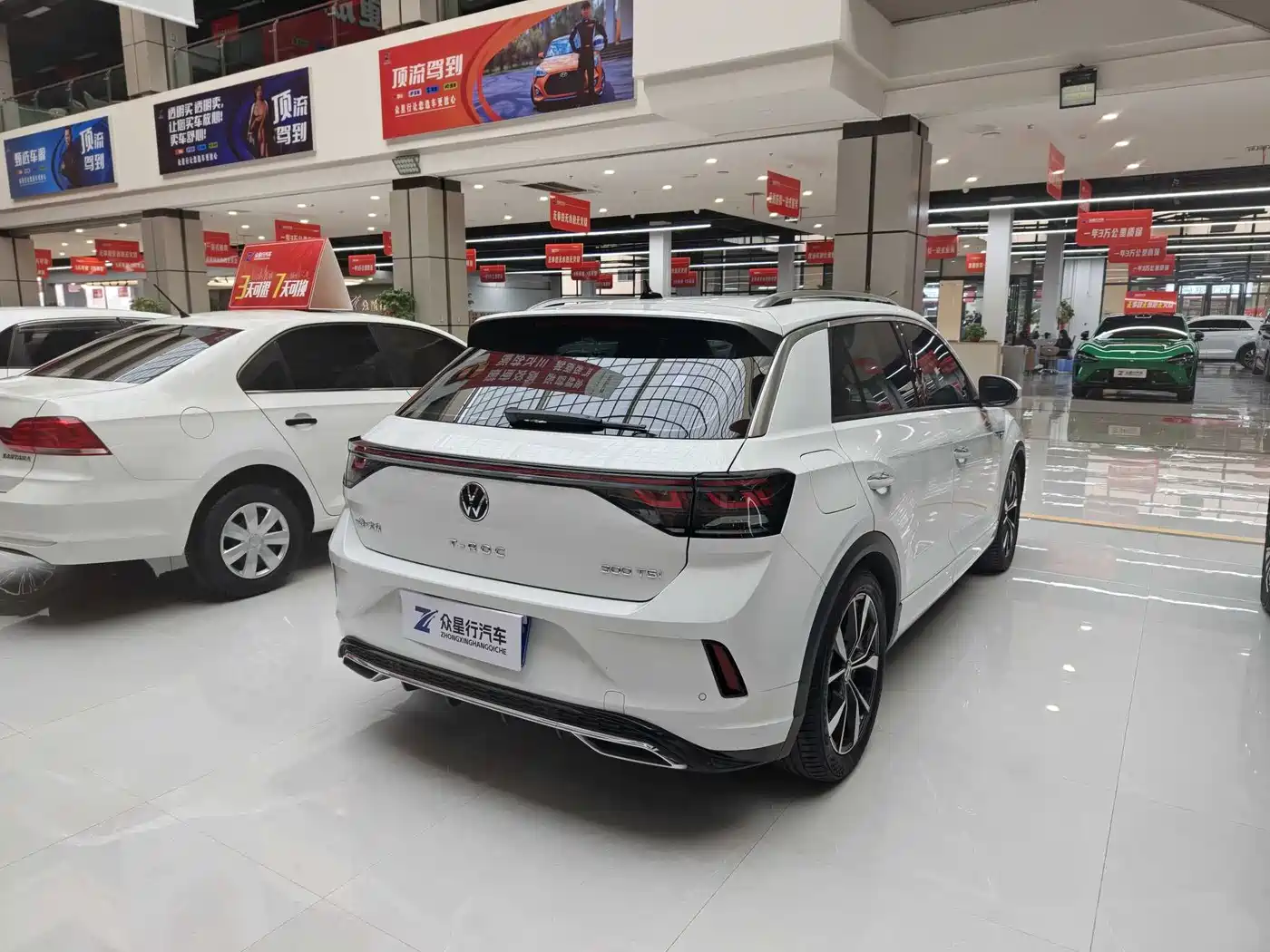Volkswagen T-ROC 2023 300TSI DSG 2WD Dawn Edition фото 14