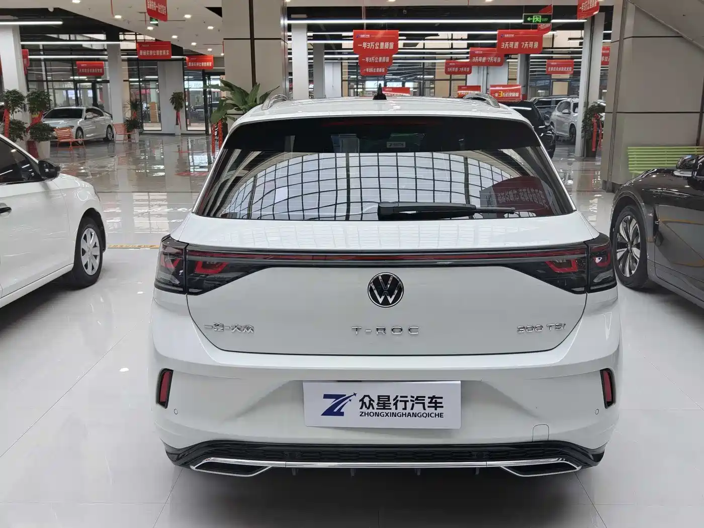 Volkswagen T-ROC 2023 300TSI DSG 2WD Dawn Edition фото 15
