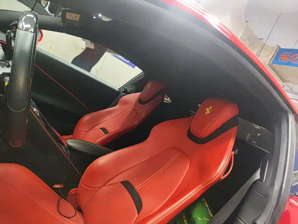 Ferrari Roma 2021 2020 3.9T V8