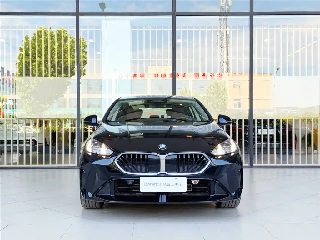 BMW 2 Series 2025 225L M Sport Package фото 4