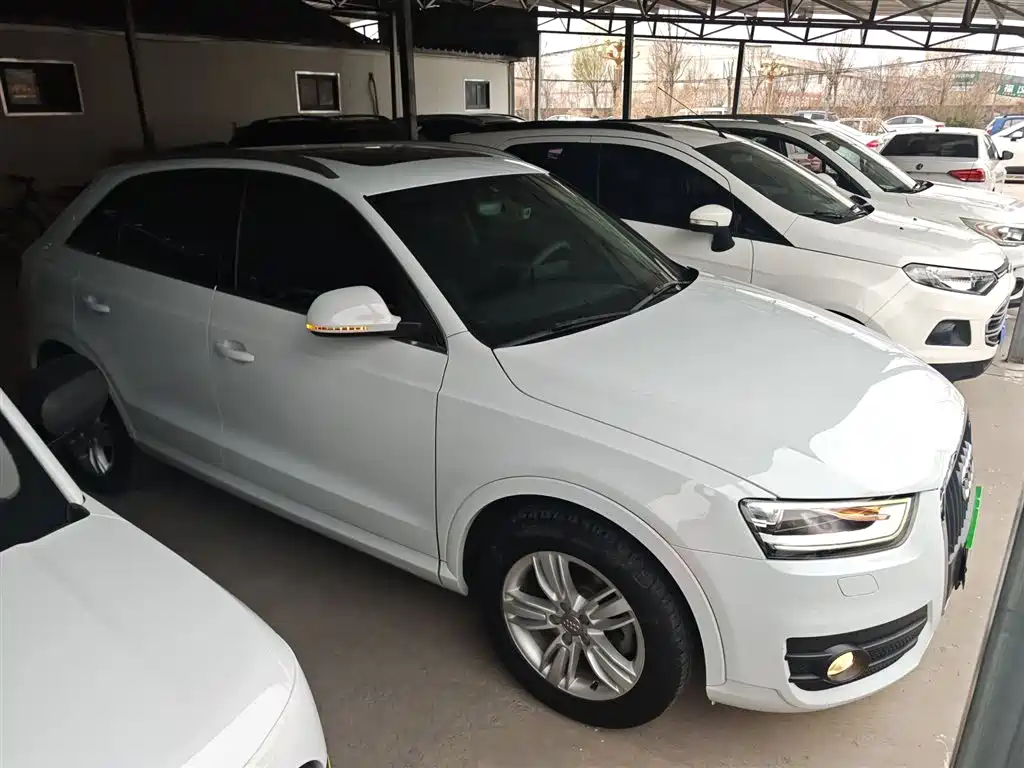 Audi Q3 2015 35 TFSI quattro Technology фото 4