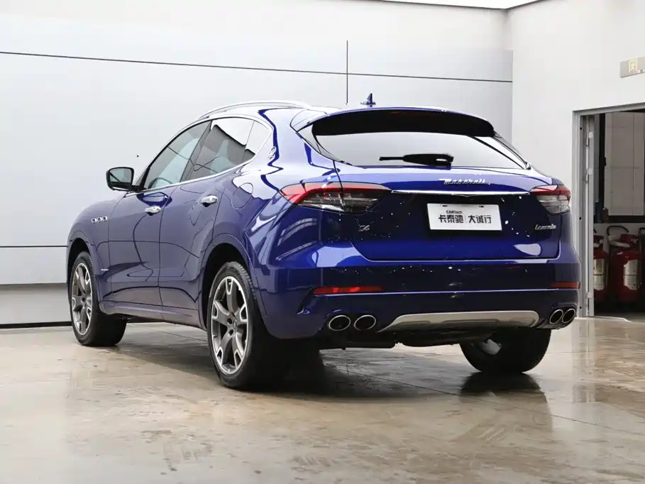 Photo 34 - Maserati Levante