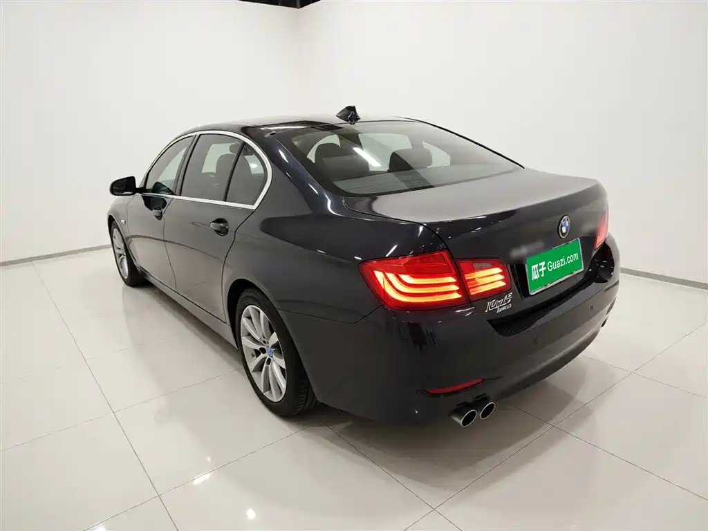 BMW 5 Series 2014 528Li Leading Edition фото 23