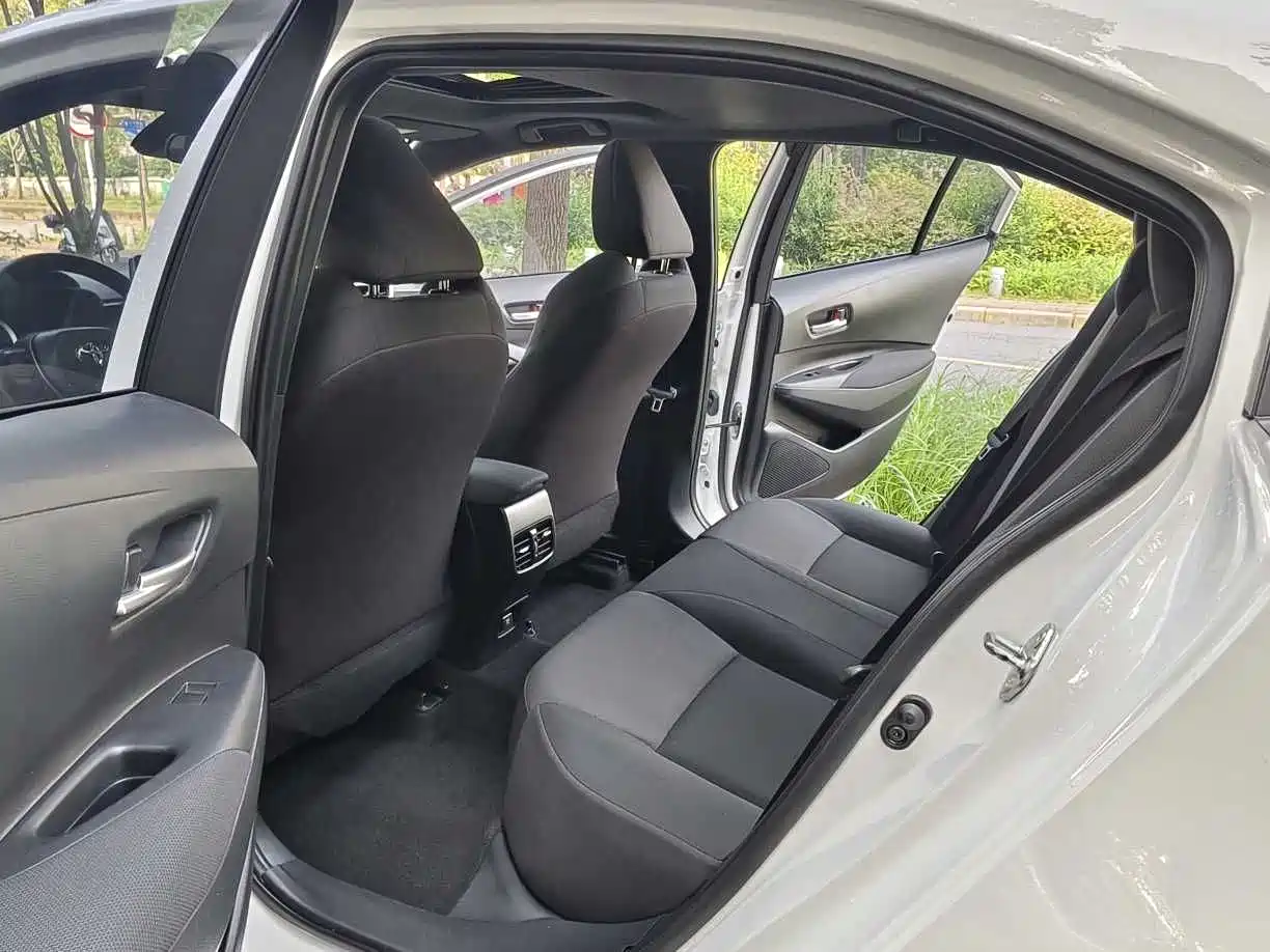 Toyota Levin 2022 185T CVT Luxury Edition фото 17