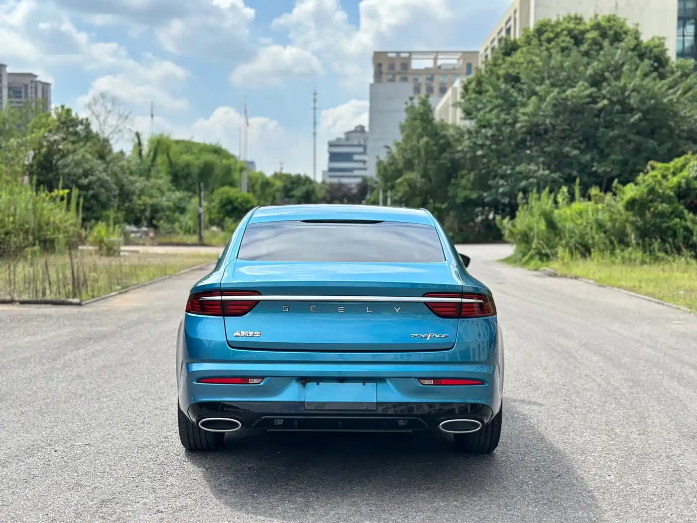 Фото 5 - Geely Preface