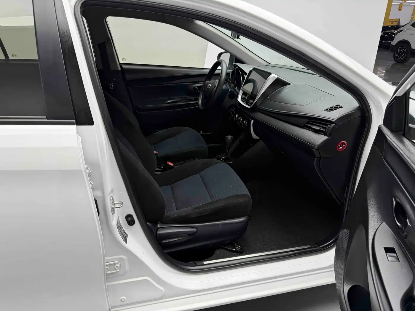 Toyota YARiS L Zhi Xuan 2019 1.5E CVT MeiDong Edition China VI фото 24