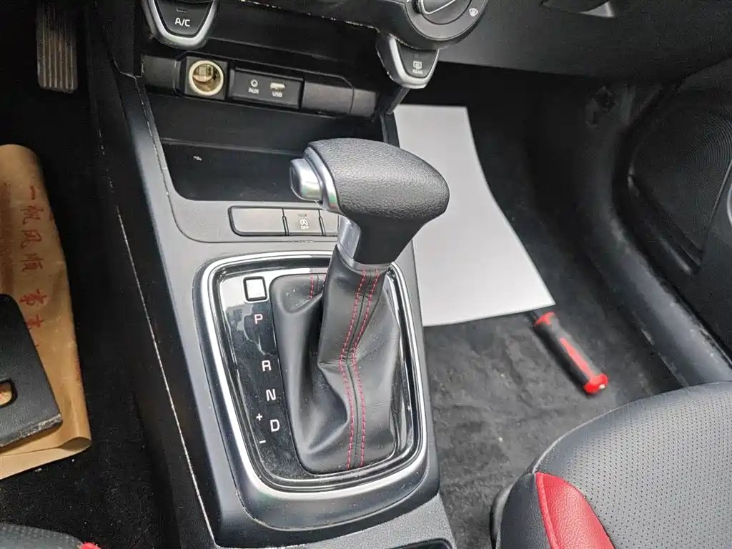 Kia KX CROSS 2018 1.6L Automatic Smart Sunroof Edition фото 10
