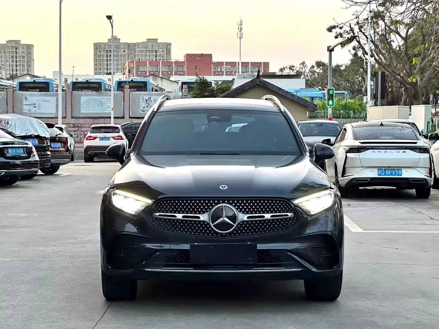 Mercedes-Benz GLC 2023 GLC 260 L 4MATIC Sport 5-seater фото 2