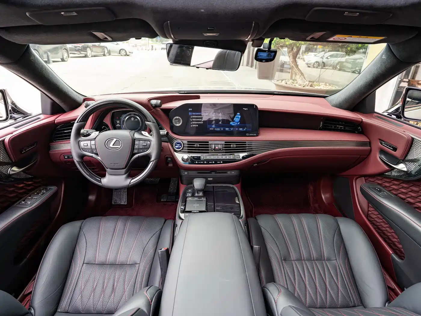 Lexus LS 2021 500h Executive Edition фото 13